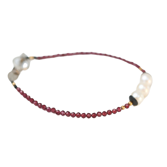 Bracelets - Faceted Garnet, Freshwater Pearls