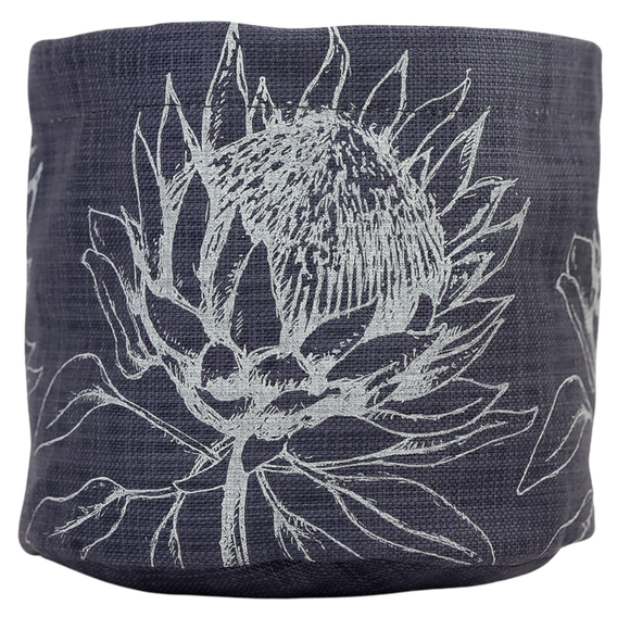 Soft Pot-White on Grey